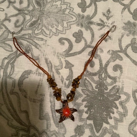 Starfish Shell Beaded Necklace - Picture 4 of 6